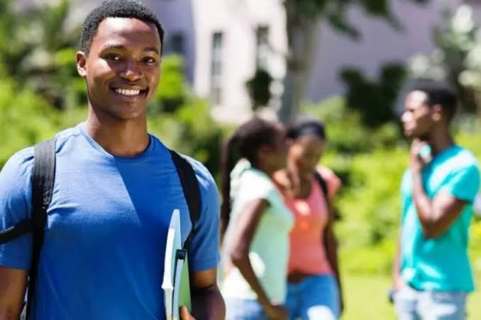 Kenya : la BAD débloque 39 bourses universitaires avancées pour dynamiser le secteur des STEM